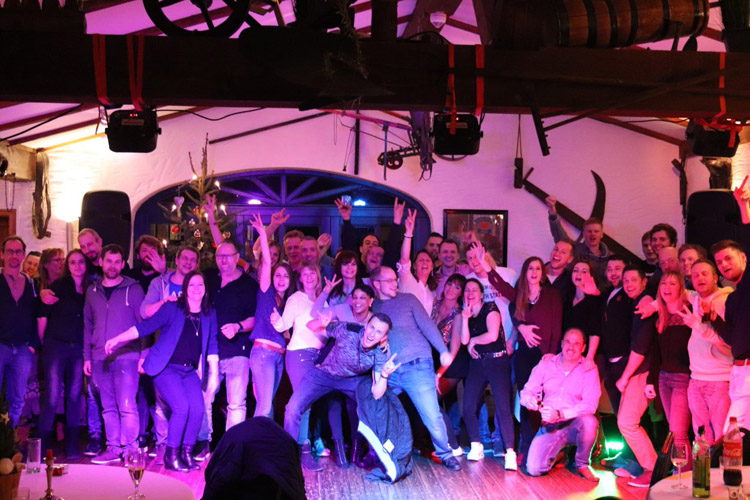 Weihnachtsfeier Gruppenfoto